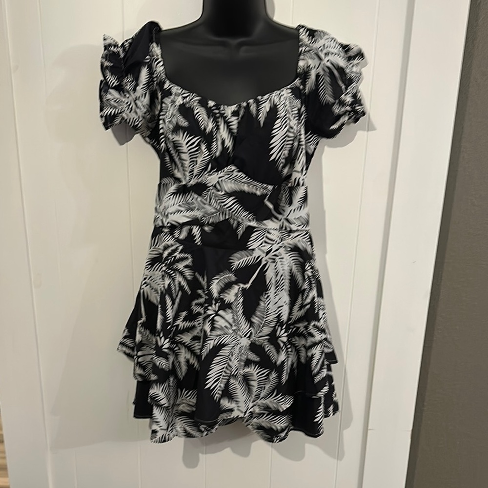 Black and White Leaf Print Jumpsuit
